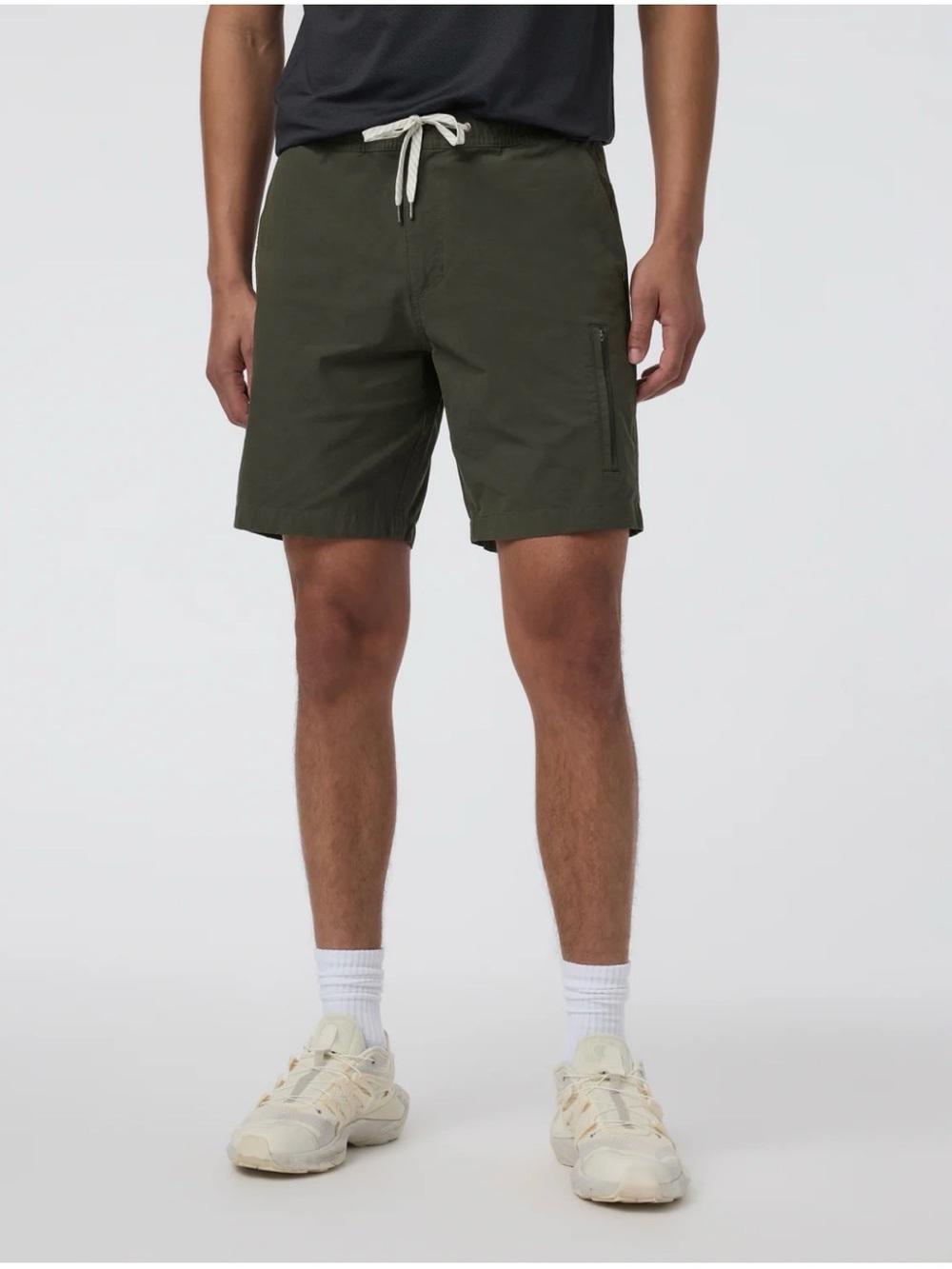 Vuori Barren Explorer Short 8" Medium